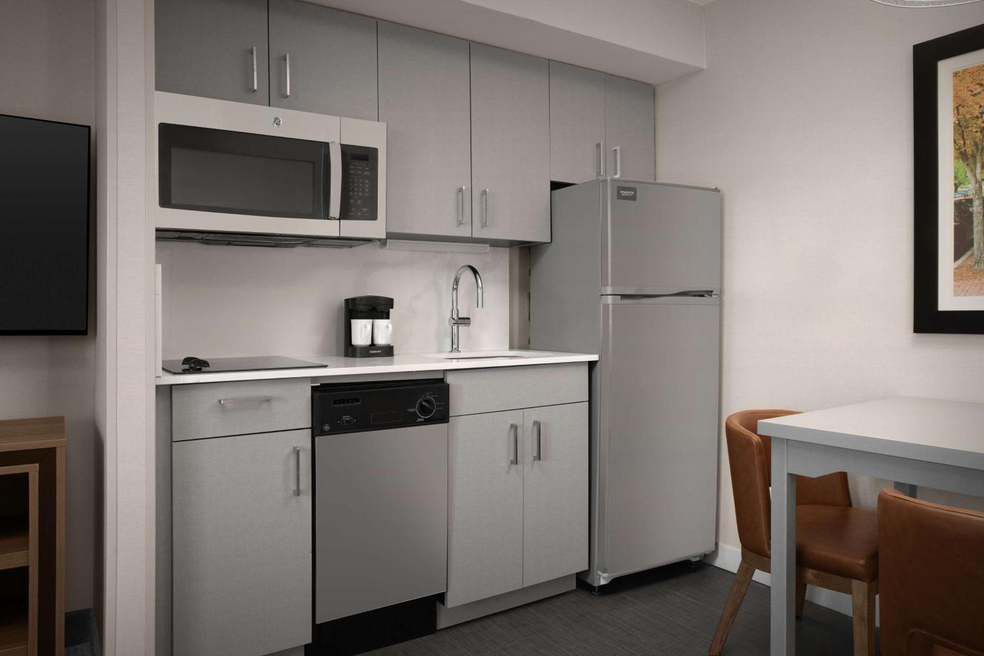 Homewood Suites By Hilton Александрия Екстериор снимка
